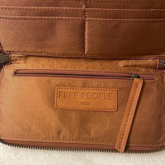 Free People Distressed Vegan Wristlet Wallet Caramel Color Soft OS - Picture 6 of 9